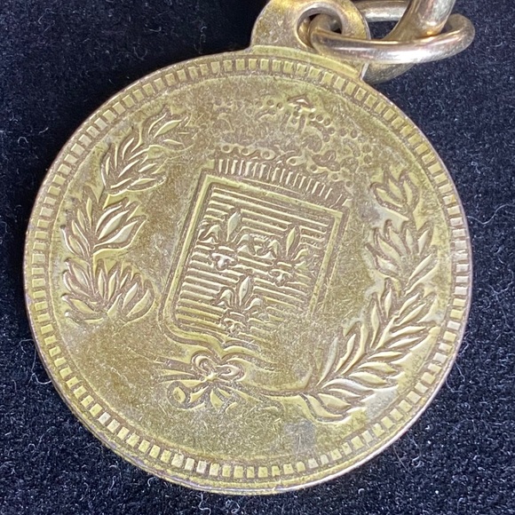 Vintage Layered Gold Tone Coin Chain Adjust Belt. Can wear as a necklace too - Picture 12 of 14